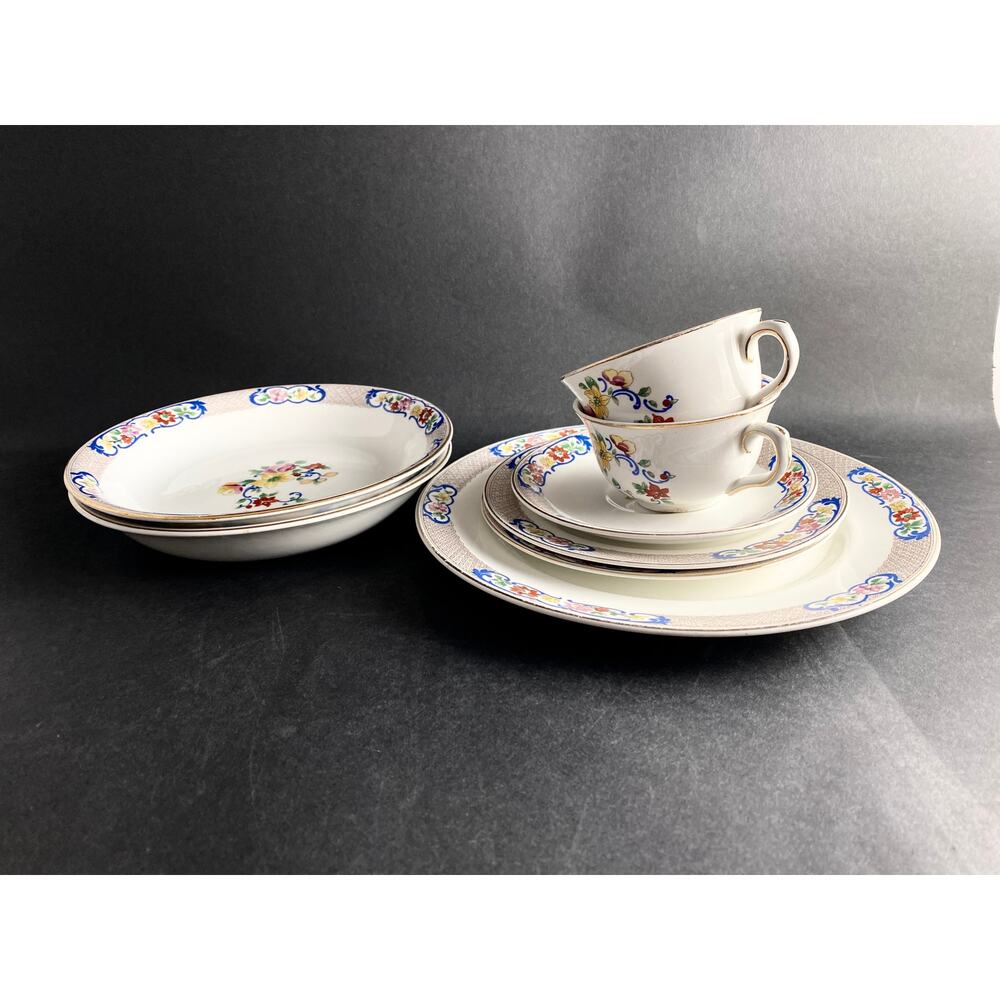 6-Piece Set of John Maddock & Sons Vitreous China - Late 1800s England
